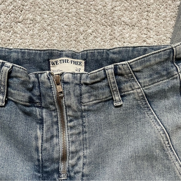 Free People We the free Mamba Mid-Rise Flare Jeans sz 28 Zip Fly - Picture 9 of 12